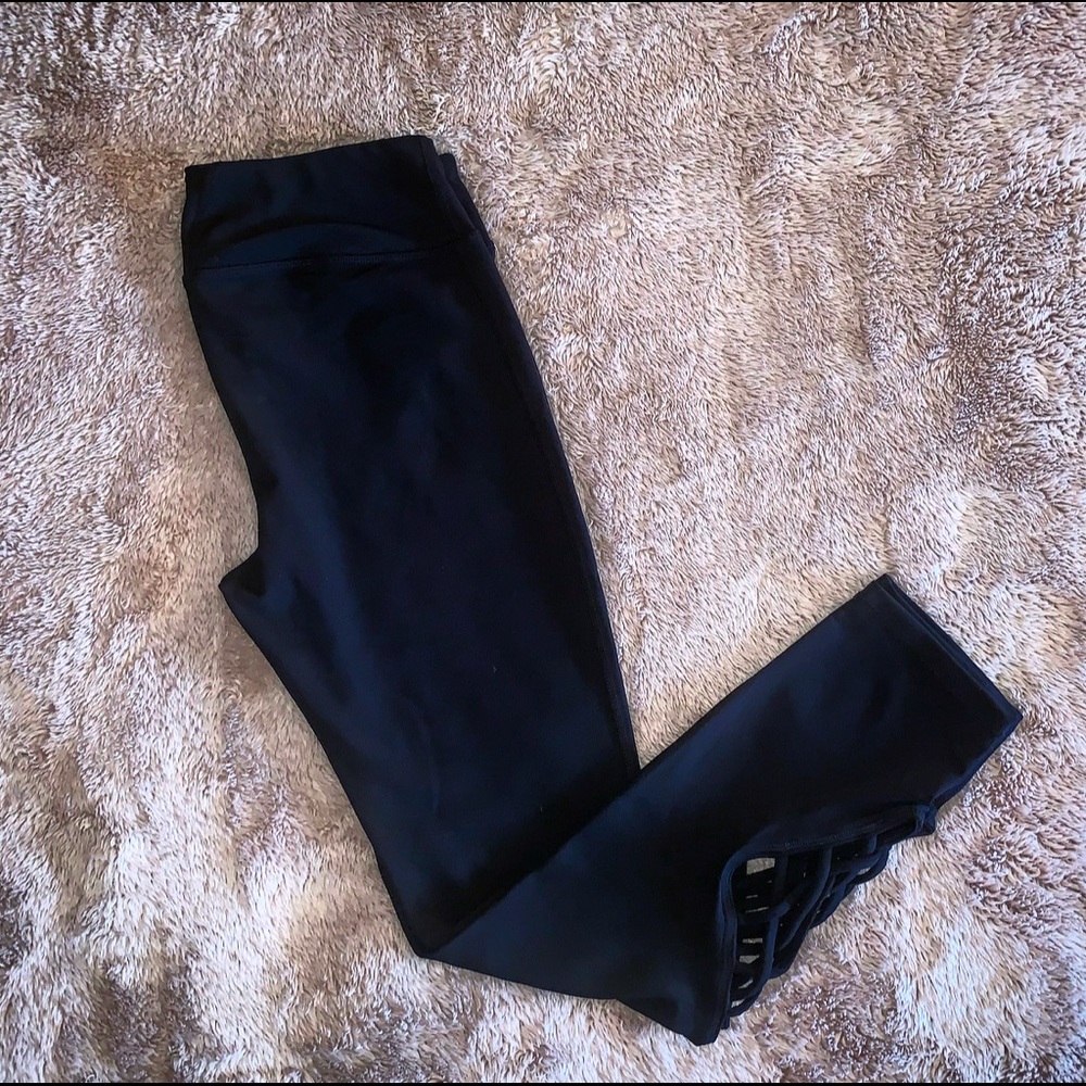 🆕Black Detailed 7/8 Leggings
